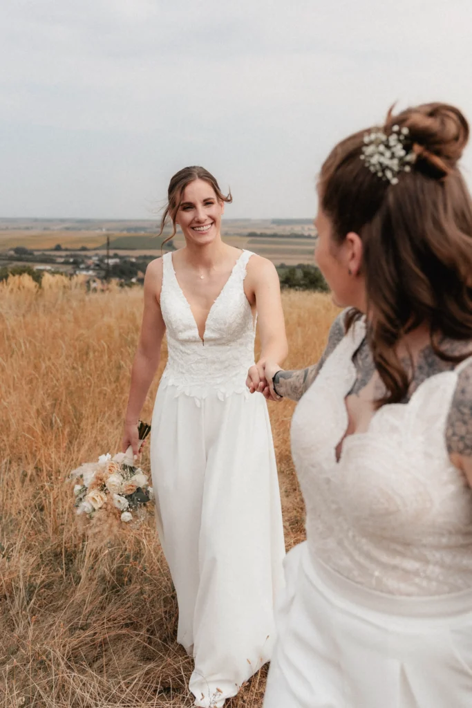 lesbisches Hochzeitspaar Styling